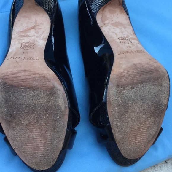 White Hse black mkt classic black patent heels - Picture 5 of 6